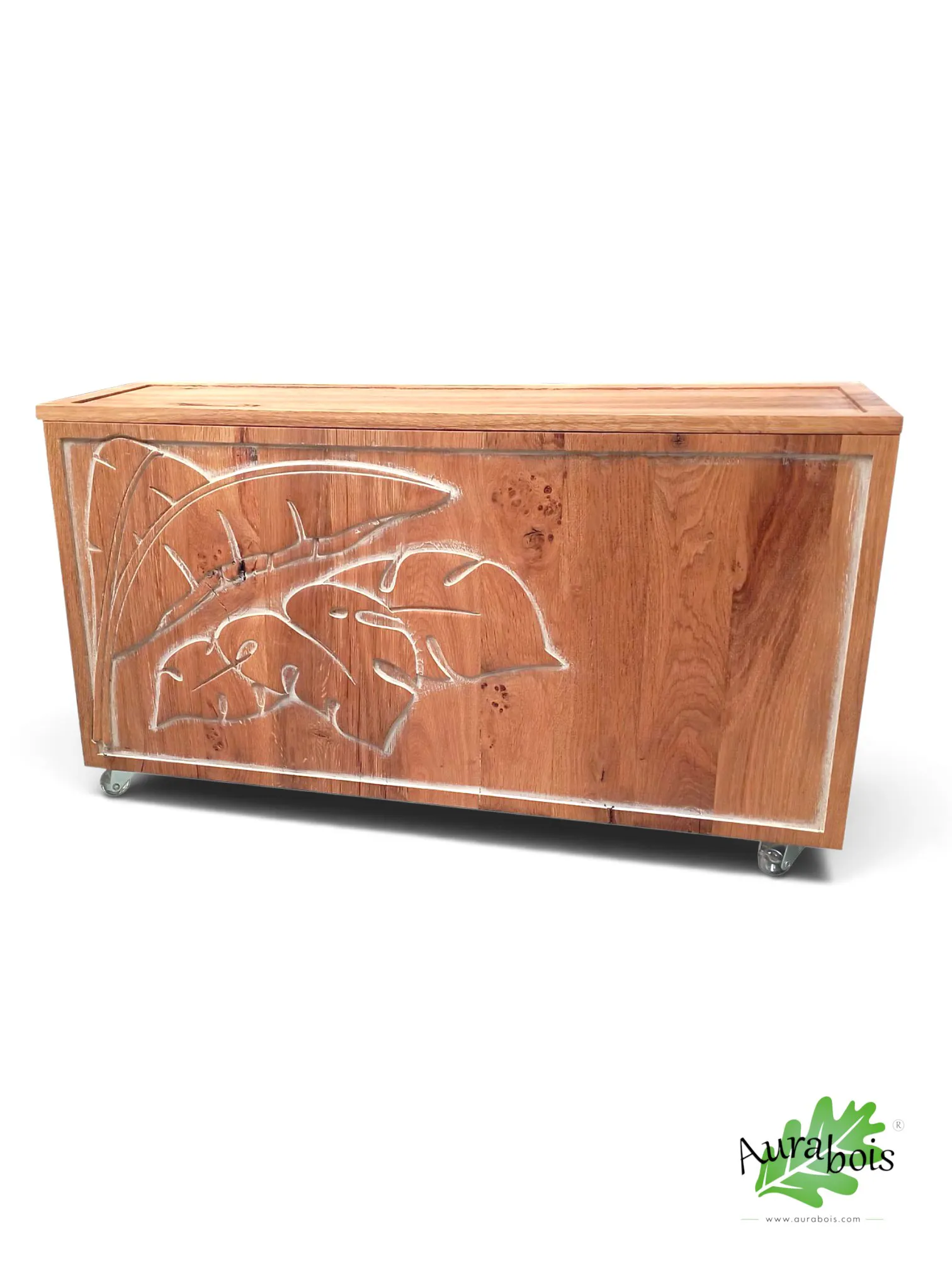 Bout de canapé "Banana" en chêne massif – Rangement vinyle & mini-bar 1 Bout de canapé en chêne massif naturel avec rangement et sculpture de motifs exotiques