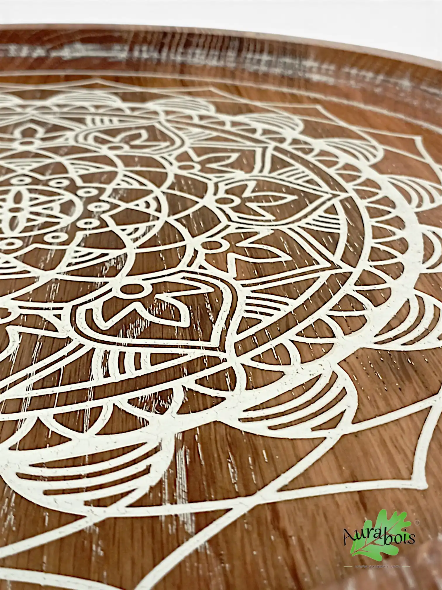 Plateau Mandala One en chêne massif blanc – Style Shabby chic 3 Plateau de service Mandala One en chêne massif blanc Shabby chic