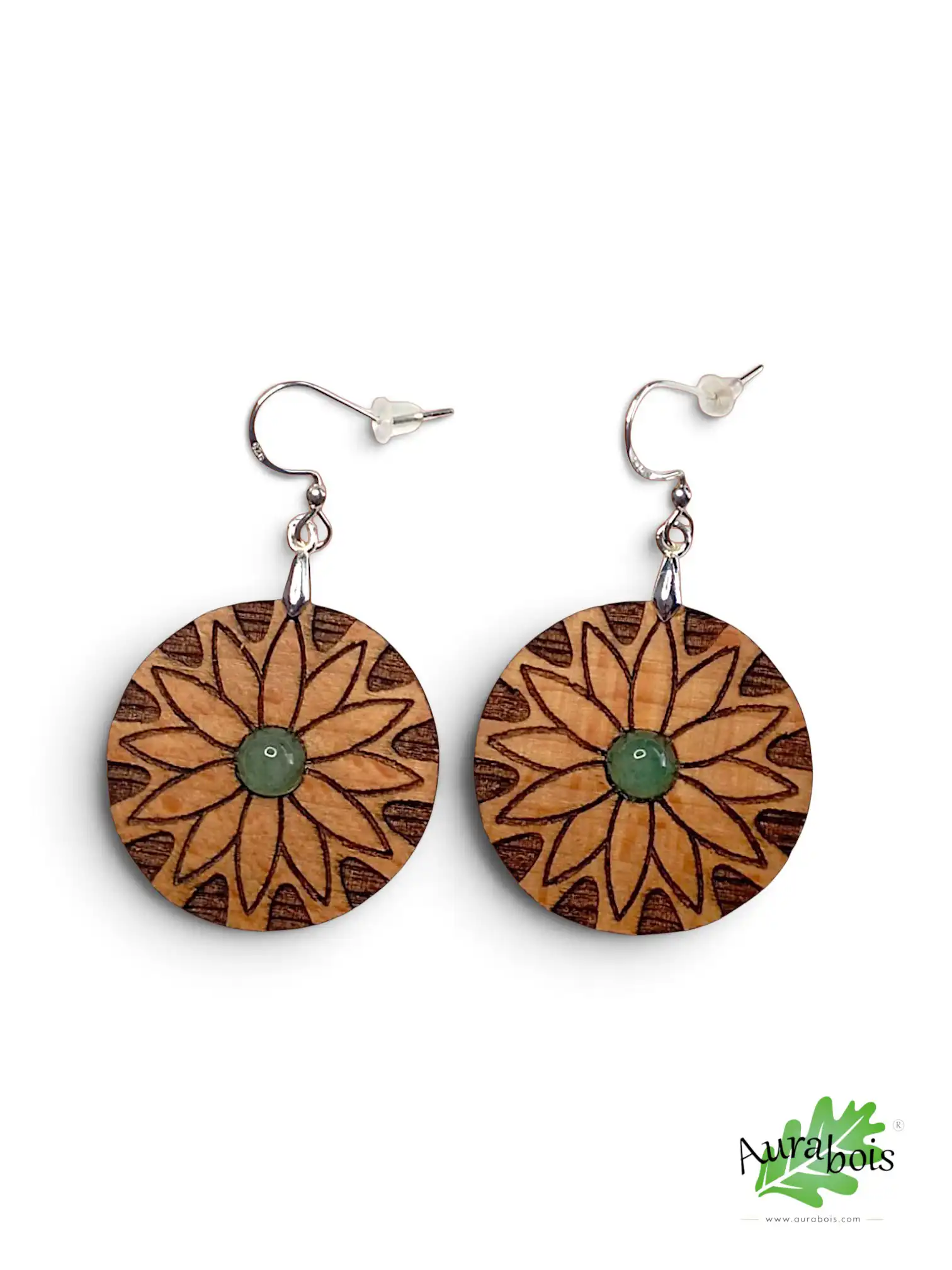 Boucles d'oreilles en bois "Pâquerette" hêtre et pierre aventurine 1 Boucles d'oreilles Pâquerette en hêtre huilé avec pierre naturelle aventurine