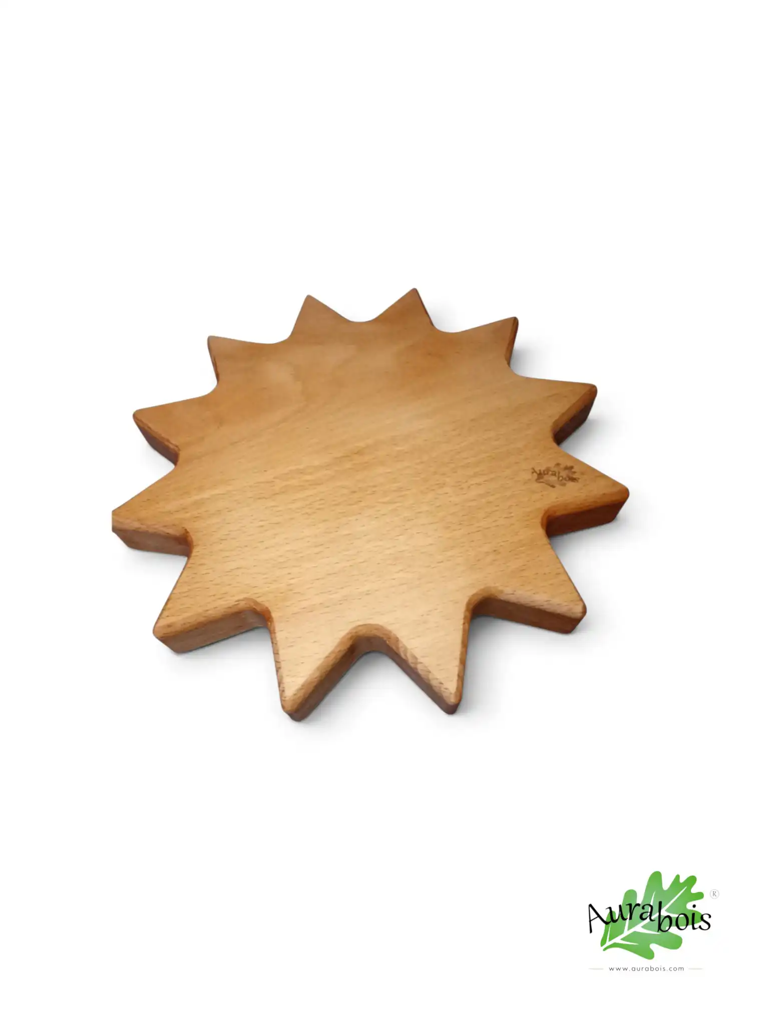 Assiette Apéro Soleil en Bois de Hêtre – 4 Compartiments – Fabrication Artisanale Aurabois 4 Assiette apéro en bois de hêtre en forme de soleil avec quatre compartiments gravés – artisanat français