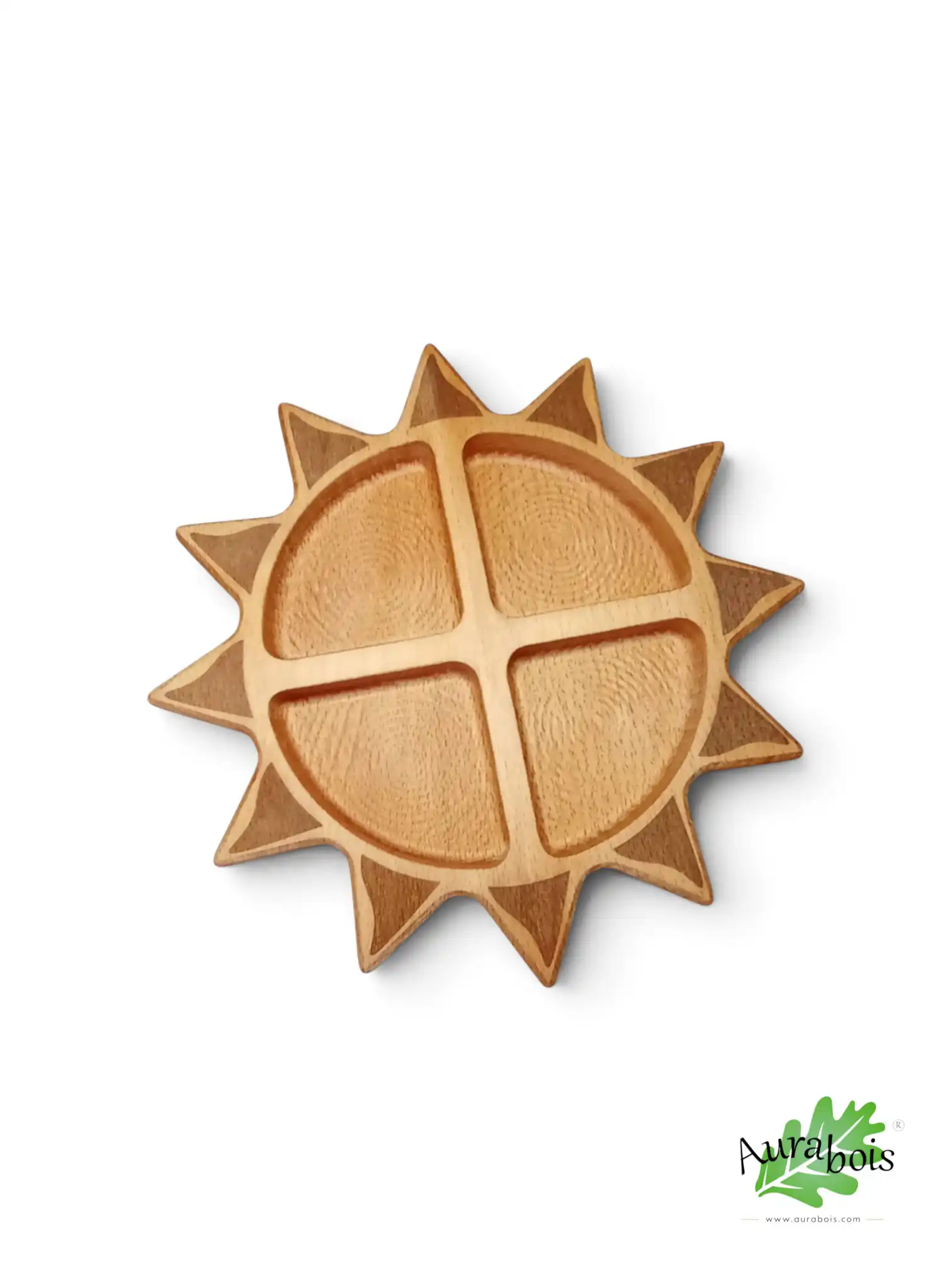 Assiette Apéro Soleil en Bois de Hêtre – 4 Compartiments – Fabrication Artisanale Aurabois 2 Assiette apéro en bois de hêtre en forme de soleil avec quatre compartiments gravés – artisanat français