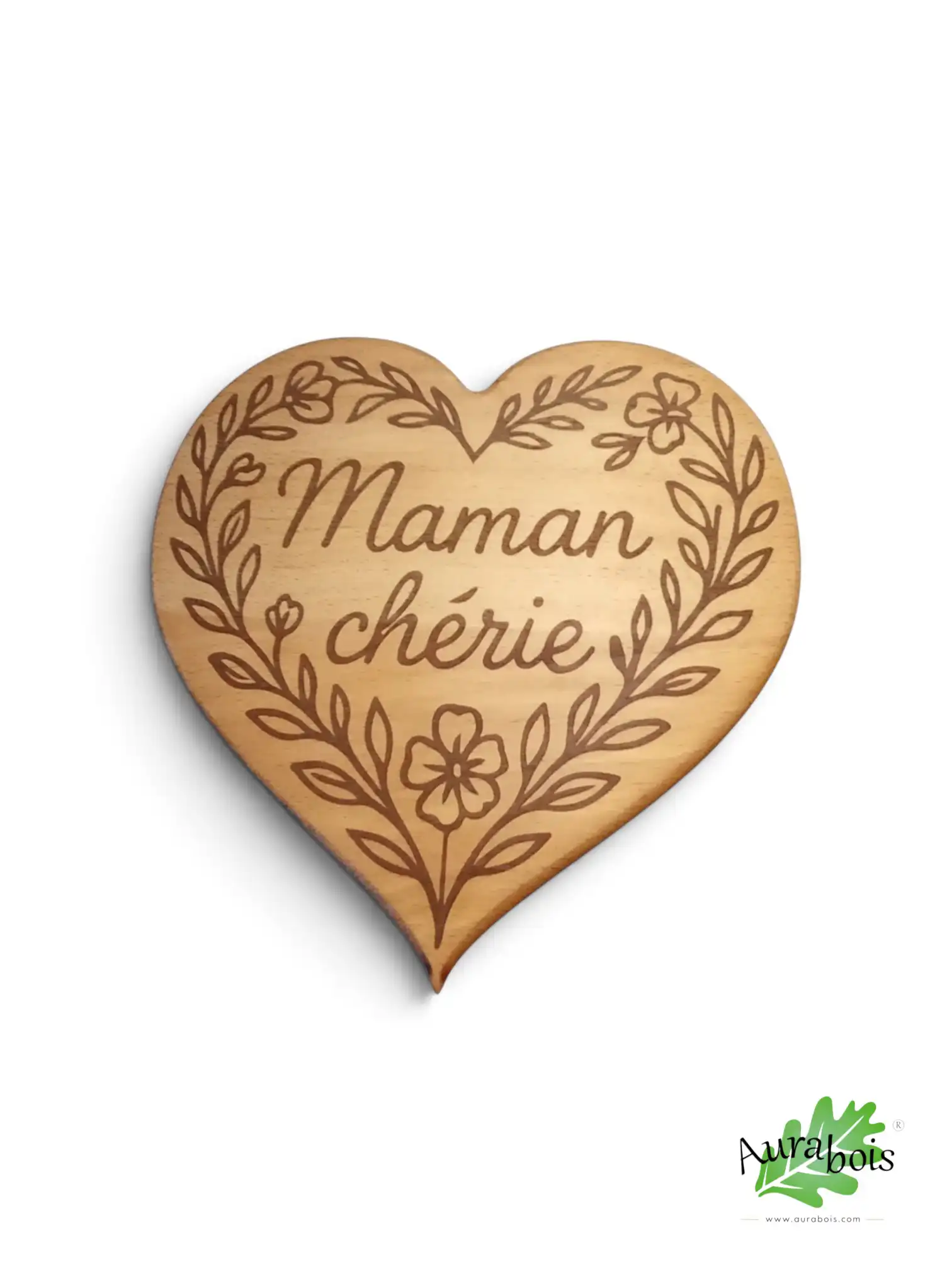 Dessous de plat cœur « Maman chérie » – Gravure laser – Bois de hêtre 1 Dessous de plat cœur en hêtre massif gravé « Maman chérie » avec motifs floraux
